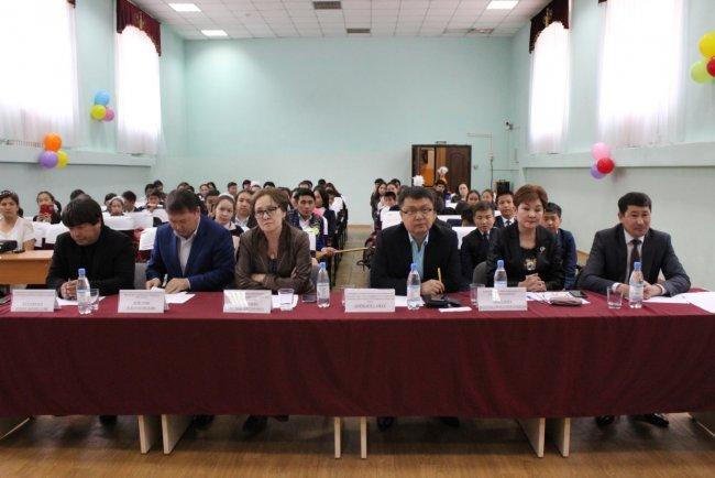 Елбасы Н.Ә. Назарбаевтың «Рухани жаңғыру» бағдарламасы аясында қалалық жалпы білім беретін мекемелерінің оқушыларыы арасында арман қала, ару қала – Астанамыздың 20 жылдығына орай «Айтыс - сөздің майданы» тақырыбында өткен жас ақындар айтысы